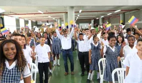 Cali cuenta con uno de los colegios mas modernos del pais Cali cuenta con uno de los colegios mas modernos del pais