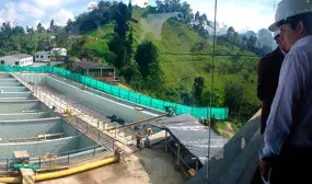 Le apostamos a reducir desastres con una politica de gestion del riesgo para el sector de agua e incorporando el tema en los planes de ordenamiento territorial Le apostamos a reducir desastres con una politica de gestion del riesgo para el sector de agua e incorporando el tema en los planes de ordenamiento territorial