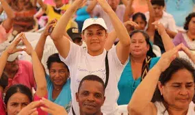 Un total de 300 familias desplazadas recibieron hoy una vivienda gratis en Bucaramanga Santander Un total de 300 familias desplazadas recibieron hoy una vivienda gratis en Bucaramanga Santander