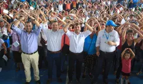 En su primera visita al Meta Pumarejo asigno 220 viviendas gratuitas e inicio obras de alcantarillado En su primera visita al Meta Pumarejo asigno 220 viviendas gratuitas e inicio obras de alcantarillado