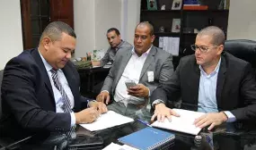 Minvivienda sigue apoyando a La Guajira para mejorar el servicio de acueducto y alcantarillado de sus municipios Minvivienda sigue apoyando a La Guajira para mejorar el servicio de acueducto y alcantarillado de sus municipios