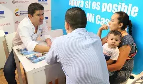 Ministro de Vivienda atendio a beneficiarios potenciales de Mi Casa Ya en Expoinmobiliaria Ministro de Vivienda atendio a beneficiarios potenciales de Mi Casa Ya en Expoinmobiliaria