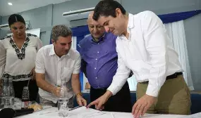 Con hechos concretos como planta desalinizadora carrotanques y nuevo acueducto para Providencia llego Minvivienda a San Andres Con hechos concretos como planta desalinizadora carrotanques y nuevo acueducto para Providencia llego Minvivienda a San Andres