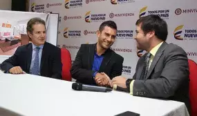 El Gobierno Nacional y Amarilo le cumplen a Eider Arevalo y le presentan la que sera su nueva casa El Gobierno Nacional y Amarilo le cumplen a Eider Arevalo y le presentan la que sera su nueva casa