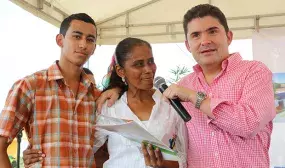 Con la entrega de casas en Narino Luis Felipe Henao cierra su exitosa gestion como Ministro de Vivienda Con la entrega de casas en Narino Luis Felipe Henao cierra su exitosa gestion como Ministro de Vivienda