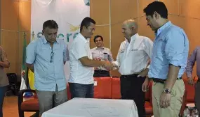 Con una inversion de mas de 19 mil millones hoy se firmaron convenios de vivienda gratuita fase II para Sucre Con una inversion de mas de 19 mil millones hoy se firmaron convenios de vivienda gratuita fase II para Sucre