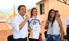 Minvivienda entrego 88 casas a familias ahorradoras de Vijes Valle del Cauca Minvivienda entrego 88 casas a familias ahorradoras de Vijes Valle del Cauca
