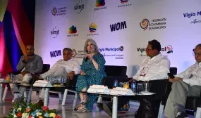 La ministra destacó la importancia que tiene para las mujeres ser propietarias de su vivienda, por la seguridad y bienestar que esto significa para ellas y sus familias, además de las posibilidades a nivel crediticio. Foto: Sharon Durán (MVCT)