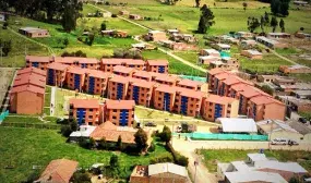 “305 familias de Cundinamarca cumplen desde hoy el sueño de tener casa propia y digna gracias al Gobierno Nacional”: Minvivienda “305 familias de Cundinamarca cumplen desde hoy el sueño de tener casa propia y digna gracias al Gobierno Nacional”: Minvivienda