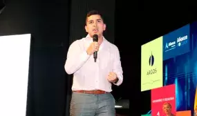 Gobierno Nacional entrego junto al FNA el primer credito hipotecario que financia hasta el 90 del valor del inmueble Gobierno Nacional entrego junto al FNA el primer credito hipotecario que financia hasta el 90 del valor del inmueble