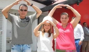 Cientos de familias recibiran casas gratis en Medellin Cientos de familias recibiran casas gratis en Medellin