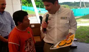 587 familias de escasos recursos del Cauca y el Valle recibieron una vivienda gratis