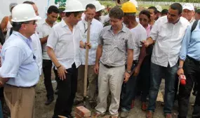 En Cartagena arranca en firme construcción de las primeras viviendas gratis