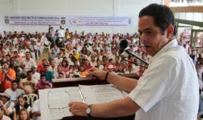 En apertura de subastas para constructores de viviendas gratis en Caquetá, Vargas Lleras recibe las llaves de la ciudad