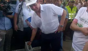 En medio de una fiesta popular, arrancó construcción de viviendas gratis en Santa Marta