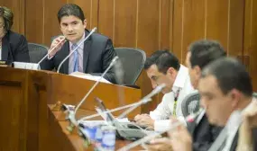 Gobierno cumplirá a cabalidad con la meta de construir 100 mil viviendas gratis