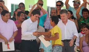 Más viviendas y más alcantarillados entregó el gobierno nacional en Neiva, Huila