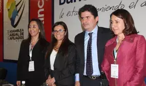 Ministro de Vivienda invita a constructores y Alcaldía de Bogotá a trabajar unidos para dinamizar la construcción de vivienda de interés social