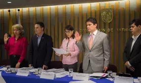 Ministro de Vivienda, Luis Felipe Henao Cardona, se posesionó como nuevo miembro de la junta directiva del Metro de Medellín