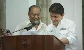 Minvivienda firma convenio para llevar agua a las poblaciones Wayuu