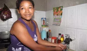 Minvivienda llevará agua a familias pobres de Leticia, Barrancabermeja y Apartadó