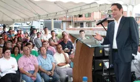 Minvivienda puso la primera piedra de conjunto residencial para damnificados de La Gabriela, en Bello, Antioquia