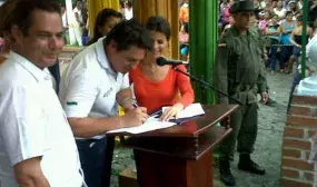 Obras por $9.000 millones para conexiones intradomiciliarias y casas gratis quedaron en ejecución en el Tolima