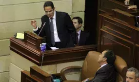 Plan de choque para garantizar la buena marcha de los Planes Departamentales de Agua anuncia Vargas Lleras