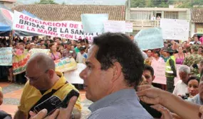 Vargas Lleras firma millonario convenio para tratamiento de aguas residuales en Ocaña