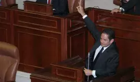 Vargas Lleras hace llamado a los colombianos para que no renuncien al subsidio tradicional de vivienda