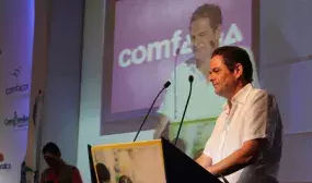 Vargas Lleras propone a cajas de compensación redireccionar subsidios de vivienda