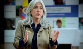 Ministerio de Vivienda alerta sobre personas inescrupulosas que pretenden usar programas de vivienda para engañar a las familias. Foto: Sharon Durán (archivo MVCT).