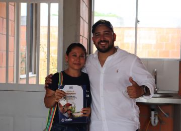 FOTOGRAFÍA ENTREGA DE VIVIENDAS A POBLACIÓN EN CONDICIÓN DE VULNERABILIDAD EN EL TOLIMA