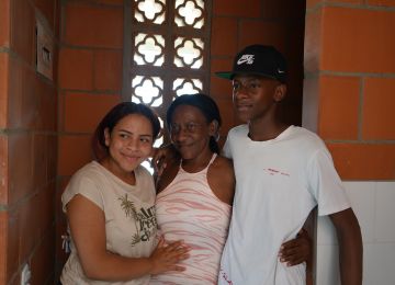 FOTOGRAFÍA FAMILIA BENEFICIARIA PROYECTO VIP 