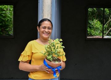 FOTOGRAFIA BENEFICIARIA DE MEJORAIENTOS DE VIVIENDA EN EL CORREGIMIENTO LOS VENADOS DE VALLEDUPAR