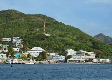 FOTOGRAFIA MINVIVIENDA ENTREGA DE PROYECTOS PARA BENEFISIARIOS EN SAN ANDRES, PROVIDENCIA Y SANTA CATALINA