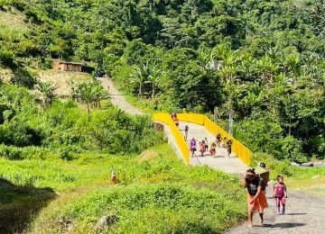 FOTOGRAFÍA VISITA TECNICA DE MINVIVIENDA EN RESGUARO INDIGENA EN RISARALDA