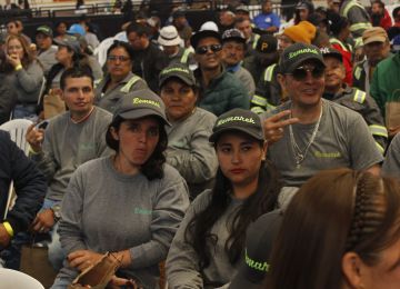 FOTOGRAFÍA BENEFISIARIOS DECRETO VIVIENDA USADA PARA GRUPOS VULNERABLES