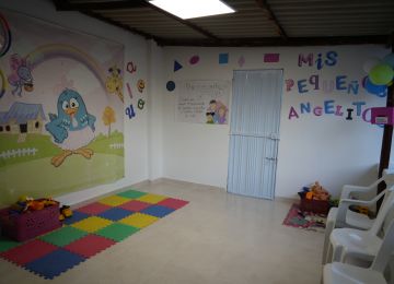 FOTOGRAFÍA DECRETO VIVIENDA USADA PARA GRUPOS VULNERABLES