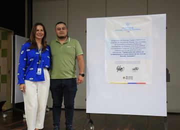 FOTOGRAFÍA MINVIVIENDA EN SUSCRIPCION DE CONVENIOS PARA LAS ALCALDIAS DE PIEDECUESTA, GIRÓN, SAN JOSE DE MIRANDA Y PUERTO PARRA