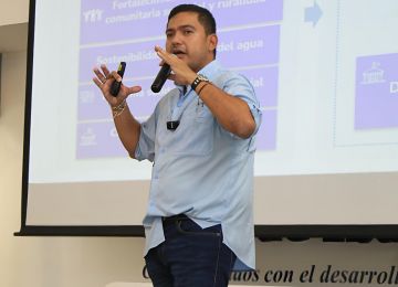 FOTOGRAFÍA MINVIVIENDA LIDERO Ley de Competencias y política de gestión comunitaria del agua´ en Ibagué, Tolima