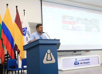 FOTOGRAFÍA MINVIVIENDA LIDERO Ley de Competencias y política de gestión comunitaria del agua´ en Ibagué, Tolima