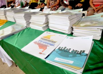 FOTOGRAFÍA TRANSFERENCIA DE TITULOS 02