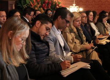 FOTOGRAFIA COMUNICADO ESTRATEGIA TODOS PONEN 03