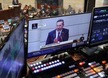 Fotografia ministro de vivienda Jaime Andrés Beltrán anuncia nuevos programas 03