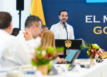 FOTOGRAFIA GOBIERNO ACELERA INVERSIONES EN VIVIENDA Y AGUA  EN BOLIVAR 03