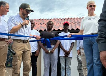 FOTOGRAFIA PRESIDENCIA ENTREGA PRIMER VIVIENDA PARA DAMNIFICADOS EN BUENAVENTURA 04