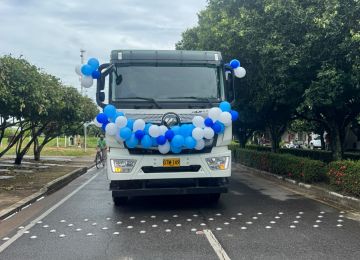 FOTOGRAFIA COMUNICADO MAS DE 12500 HABITANTES BENEFICIADOS CON NUEVOS VEHICULOS  PARA TRASPORTE DE RESIDUOS 03