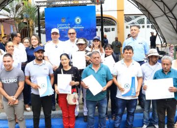 FOTOGRAFIA COMUNICADO GOBIERNO AVANZA EN PENDIENTES DE 140 TITULOS DE PROPIEDAD EN VILLAVICENCIO 01