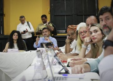 FOTOGRAFIA VICEMINISTRO DE AGUA Y SANEAMIENTO BASIO Edward Libreros Mamby, EN  Comisión Preparatoria del Quinto Centenario de la Fundación Hispánica de Santa Marta